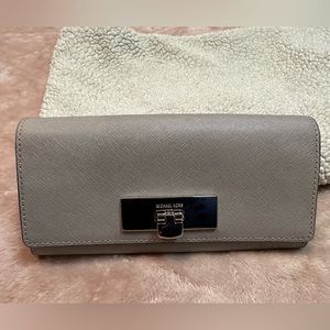 Michael Kors wallet